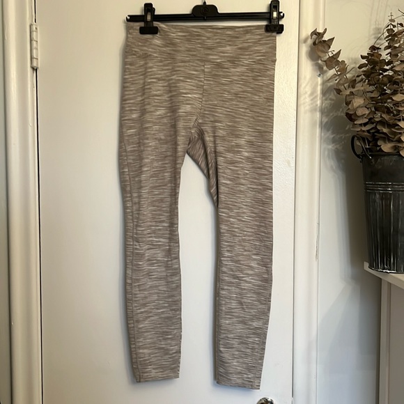 Outdoor voices leggings - Picture 1 of 7